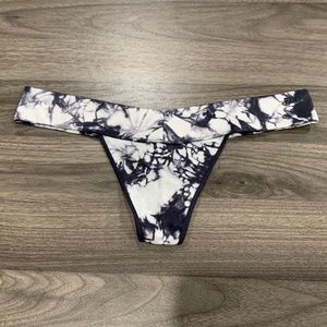 PINK VS Marble Thong